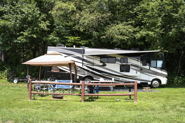 Image 2 for 10) Mountain View Pull-thru Full Hookup 20/30/50AMP