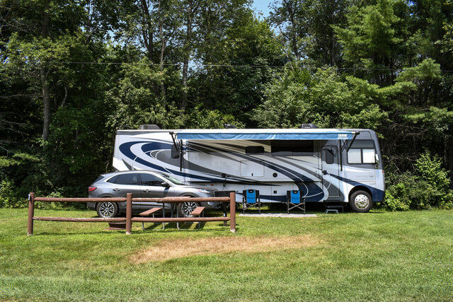 Image 1 for 08) Mountain View Pull-thru Full Hookup 20/30/50AMP