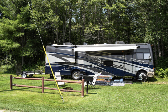 Image 1 for 09) Mountain View Pull-thru Full Hookup 20/30/50AMP