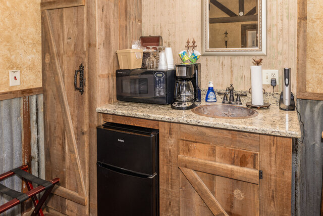 Image 3 for COTTAGE 15 in DogTrot @ RANCH