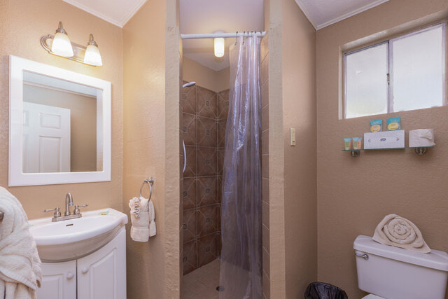 Image 3 for 2-QUEEN RM @ MOTEL IN TOWN