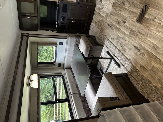 Image 6 for 24 Ft Keystone