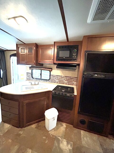 Image 3 for 28 Ft White Hawk