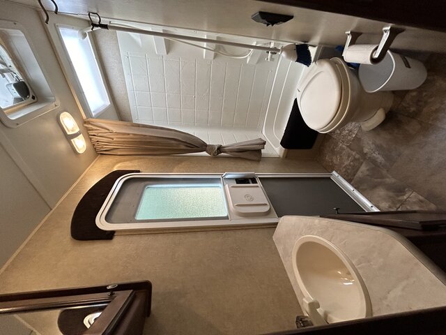 Image 6 for 28 Ft White Hawk