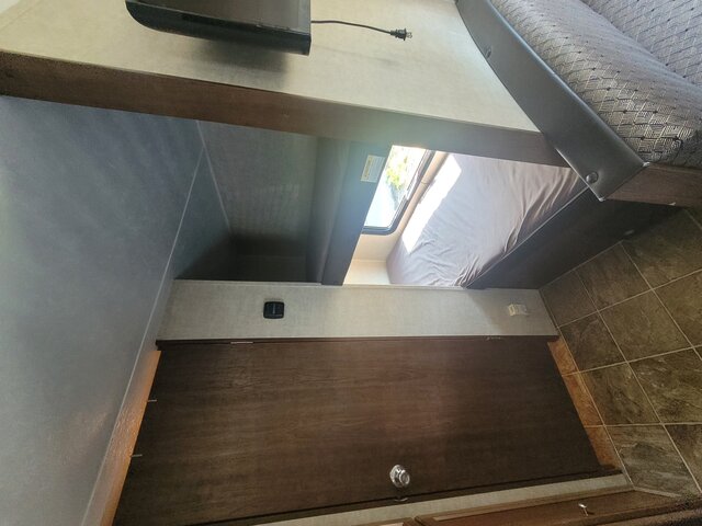 Image 5 for 17 Ft Bunkie