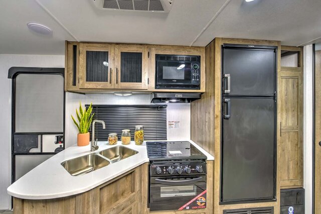 Image 7 for 27 Ft Pioneer