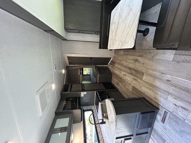 Image 3 for 23 Ft Aspen