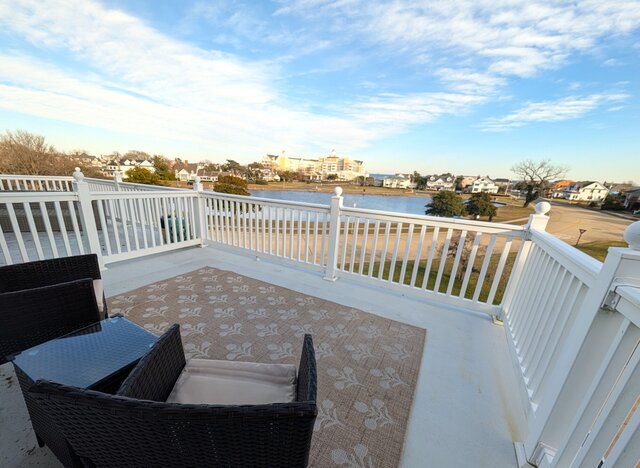 Image 4 for 12  Room 12 Deluxe Lake View with Private Balcony