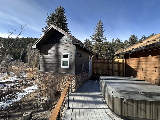 Image 1 for Tiny Cabin