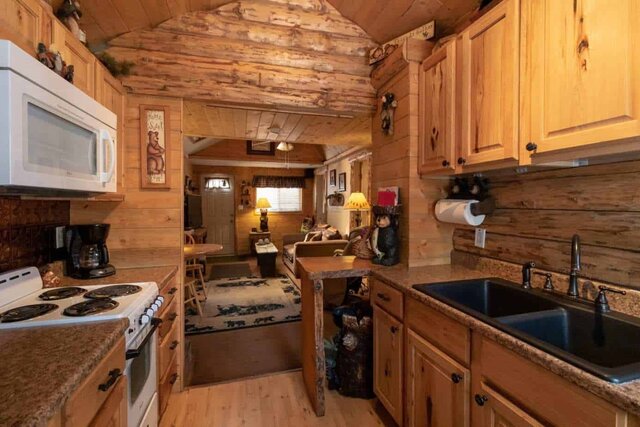 Image 7 for Mountain Cabin