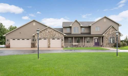 Image 2 for Deep Roots Resorts Lake House