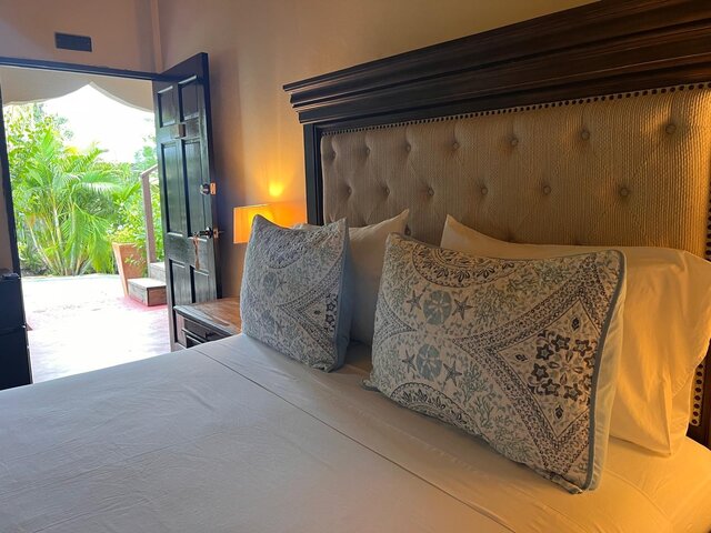 Image 2 for The Saida Room