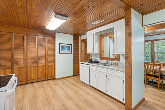 Image 9 for Sandy Feet Retreat