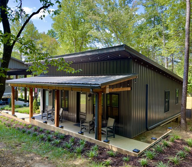 Image 5 for Elisha's Suite #1 (Blue)