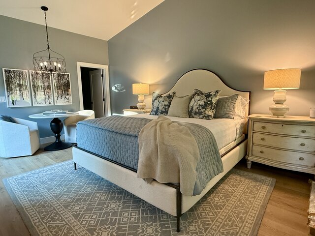 Image 1 for Elisha's Suite #1 (Blue)