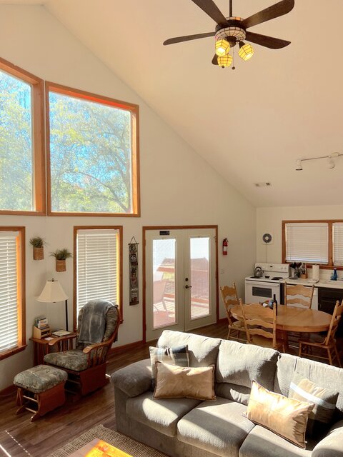 Image 12 for Gardenside Chalet