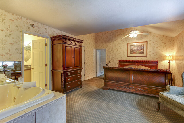 Image 2 for Room 5 - 2nd Floor -  King Bed (Two RM Suite)