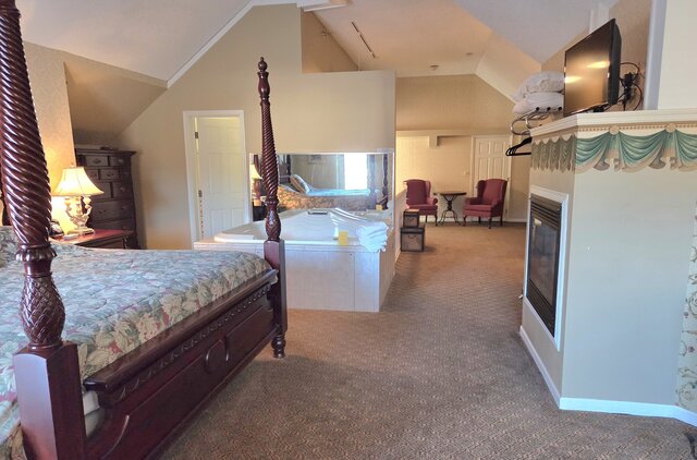 Image 2 for Room 9-3rd floor with deck- King Bed & Trundle Bed