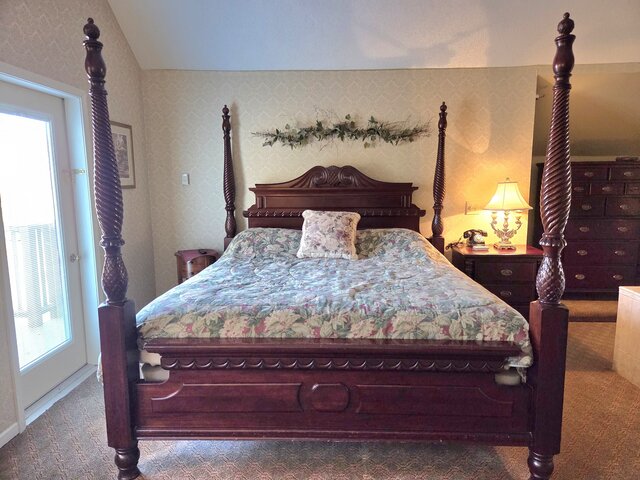 Image 6 for Room 9-3rd floor with deck- King Bed & Trundle Bed