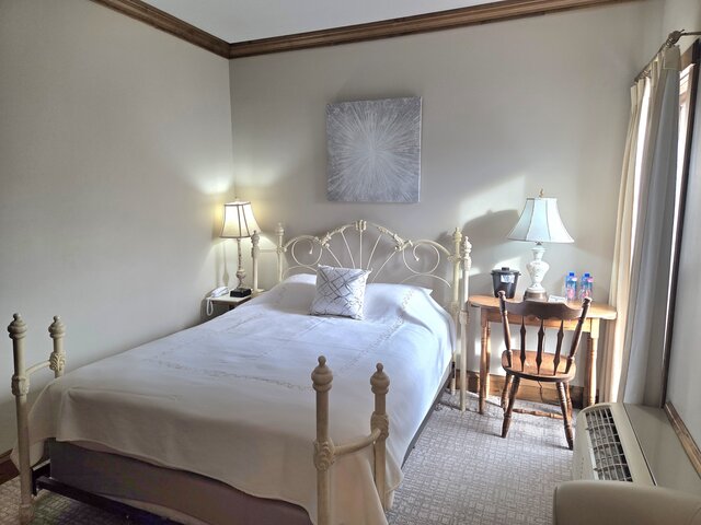 Image 1 for Room 25 - 2nd Floor - Standard Room - Queen Bed
