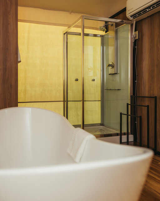 Image 9 for Couples Tent Suites