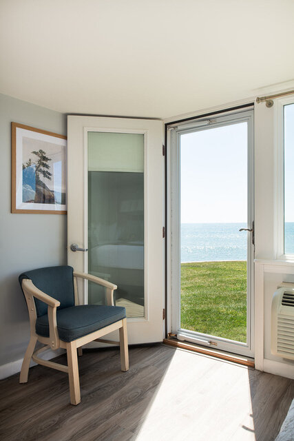 Image 6 for RM 18 Oceanfront 2 Double Beds, 1st Floor Lawn Access