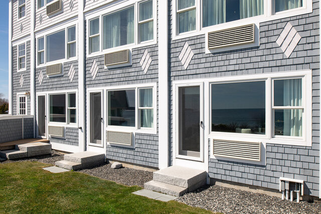 Image 9 for RM 101 Oceanfront 2 Queens, 1st Fl, ADA, Lawn Access