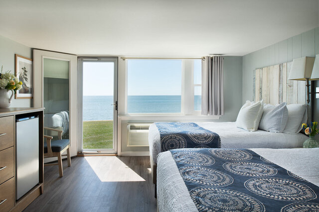 Image 3 for RM 18 Oceanfront 2 Double Beds, 1st Floor Lawn Access