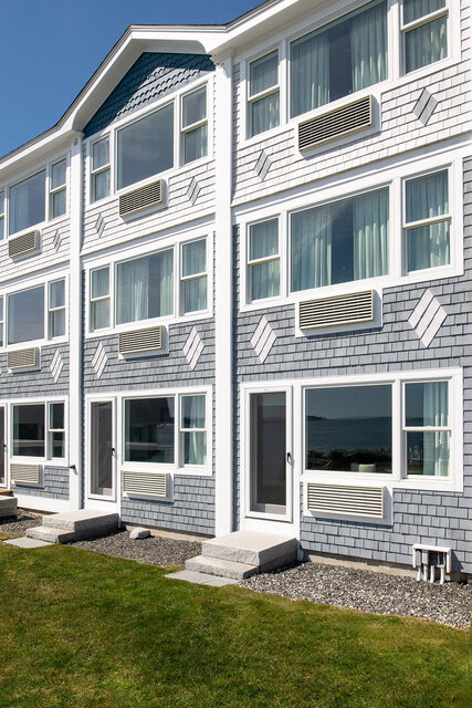 Image 9 for RM 104 Oceanfront 2 Queen Beds, 1st Fl, Lawn Access