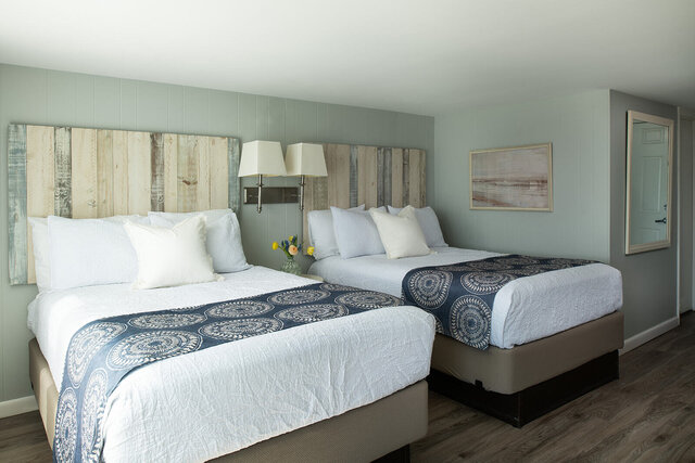 Image 7 for RM 18 Oceanfront 2 Double Beds, 1st Floor Lawn Access