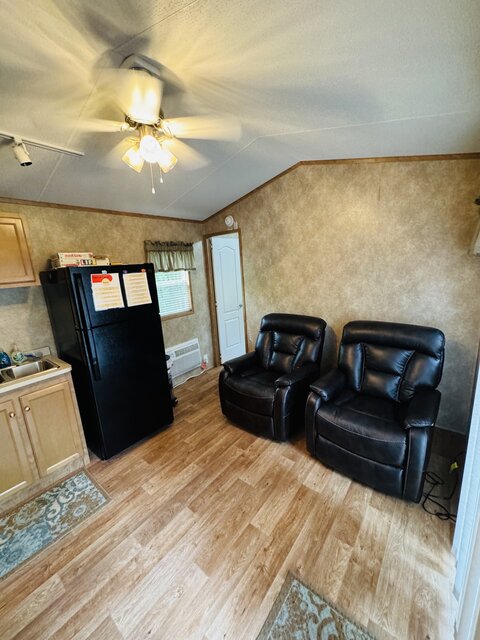 Image 3 for 403) Rental Cabin 403