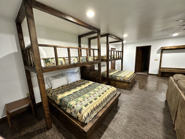 Image 15 for 12 Whispering Woods + Bunk House