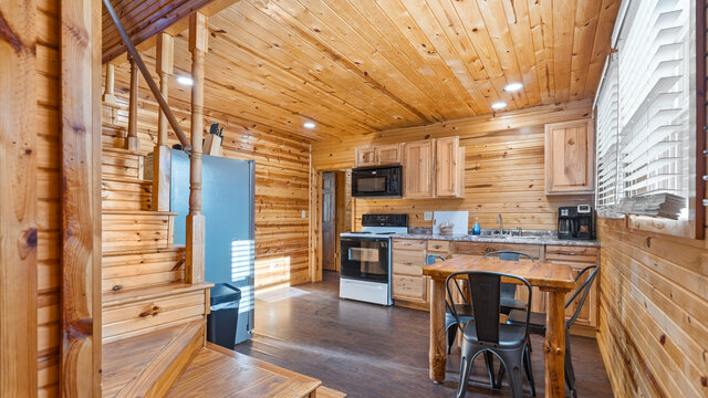 Image 15 for Creek Side Lodge