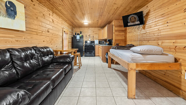 Image 11 for Backwoods Cabin - Unit A