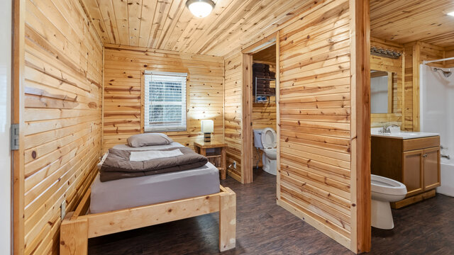 Image 14 for Creek Side Lodge