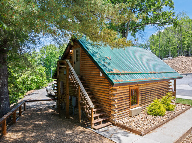 Image 2 for Backwoods Cabin - Unit B
