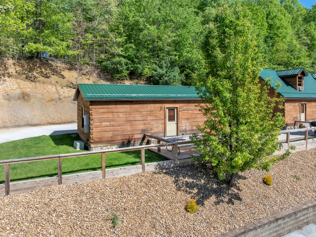 Image 2 for Mountain Getaway