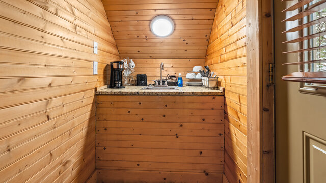Image 3 for Backwoods Cabin - Unit B