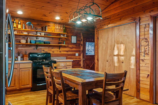 Image 5 for Fly Away Cabin