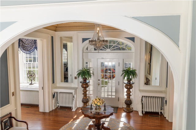 Image 2 for Charming Downstairs Rental (123 Guests)