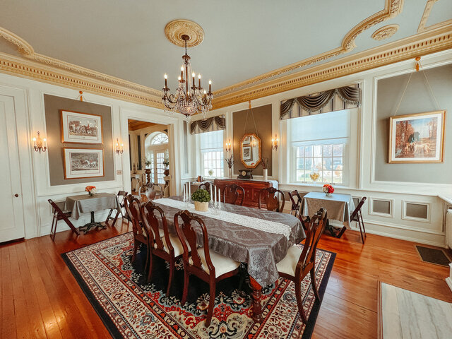 Image 4 for Charming Downstairs Rental (76 Guests)