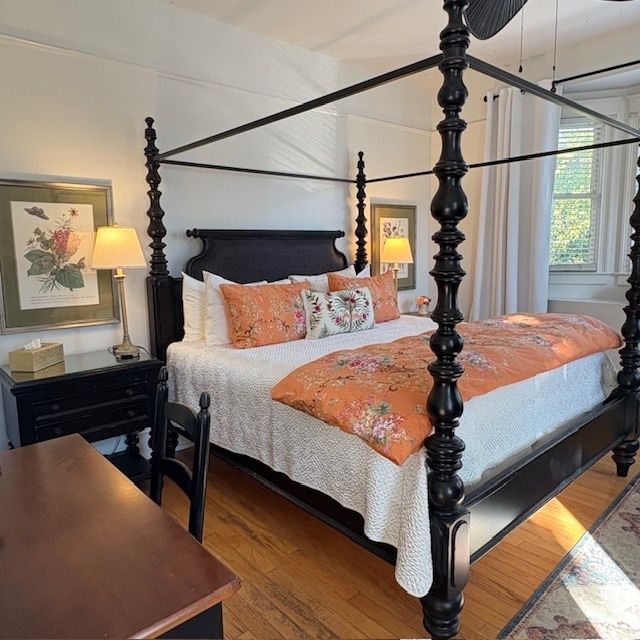 Image 1 for 1 The Wells