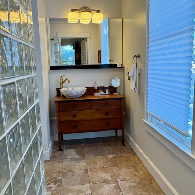 Image 5 for 6 The Willis