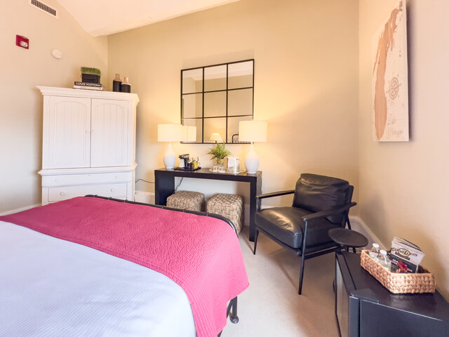 Image 2 for 4-B THE WINTHROP