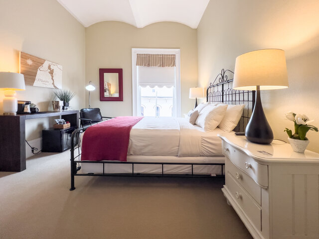 Image 3 for 3-B THE MORTON