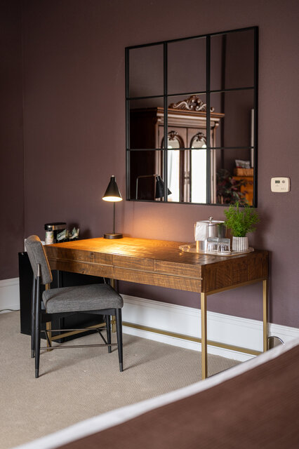 Image 4 for 3-A THE HOLLISTER