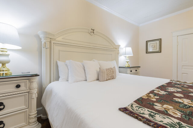 Image 2 for Magnolia Suite