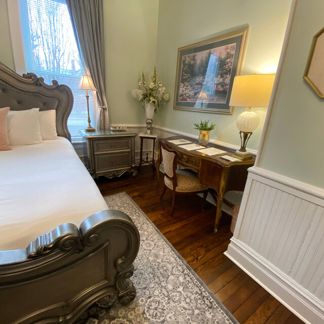 Image 3 for Silver Belle Stateroom