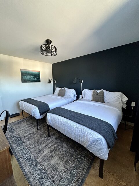 Image 1 for Two Doubles