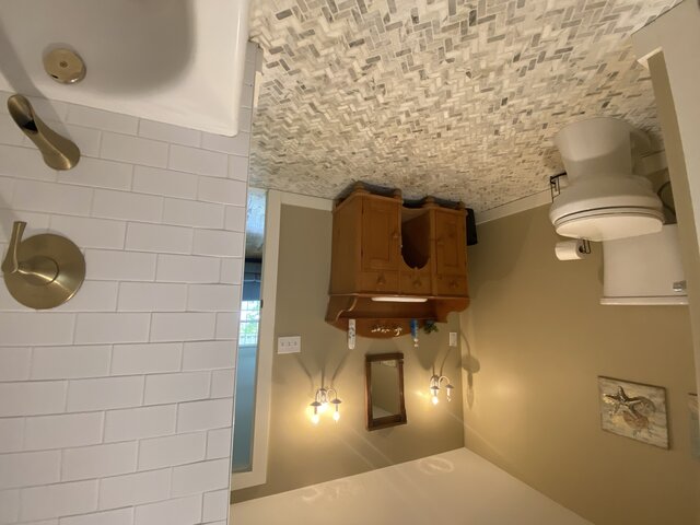 Image 19 for Lakeside Hideaway | Sunroom, Hot Tub & Lake Vibes